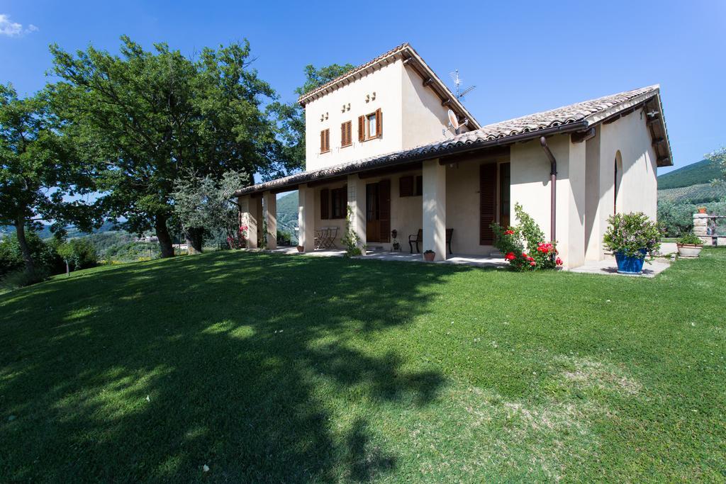 Agriturismo Le Vigne Foligno Room photo