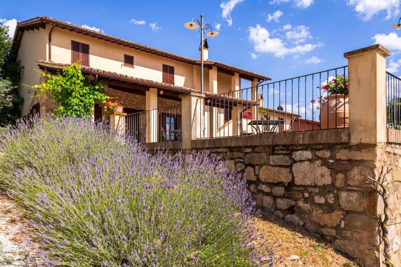 Agriturismo Le Vigne Foligno Exterior photo