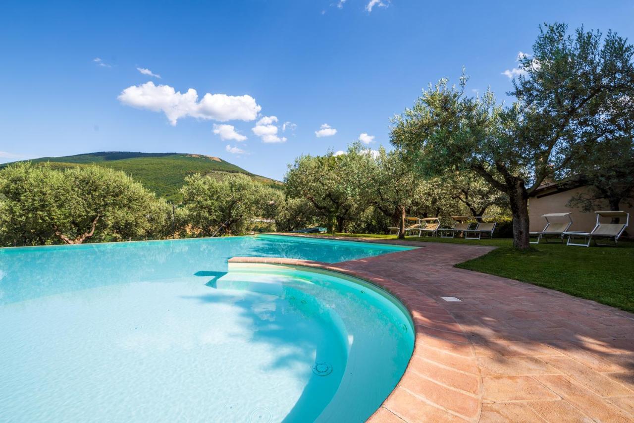 Agriturismo Le Vigne Foligno Exterior photo