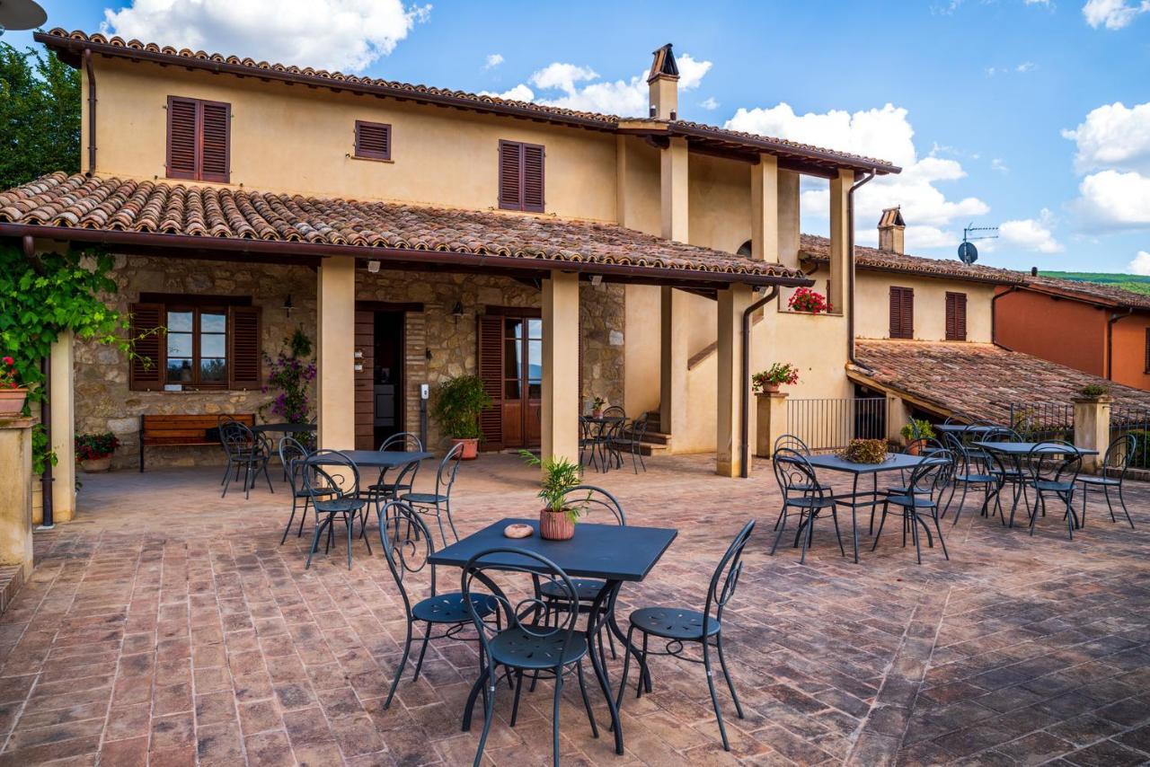 Agriturismo Le Vigne Foligno Exterior photo