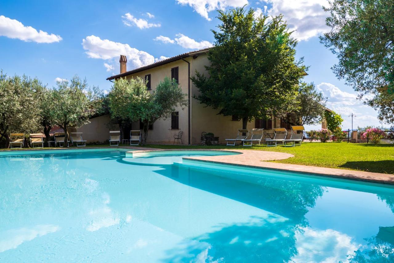 Agriturismo Le Vigne Foligno Exterior photo