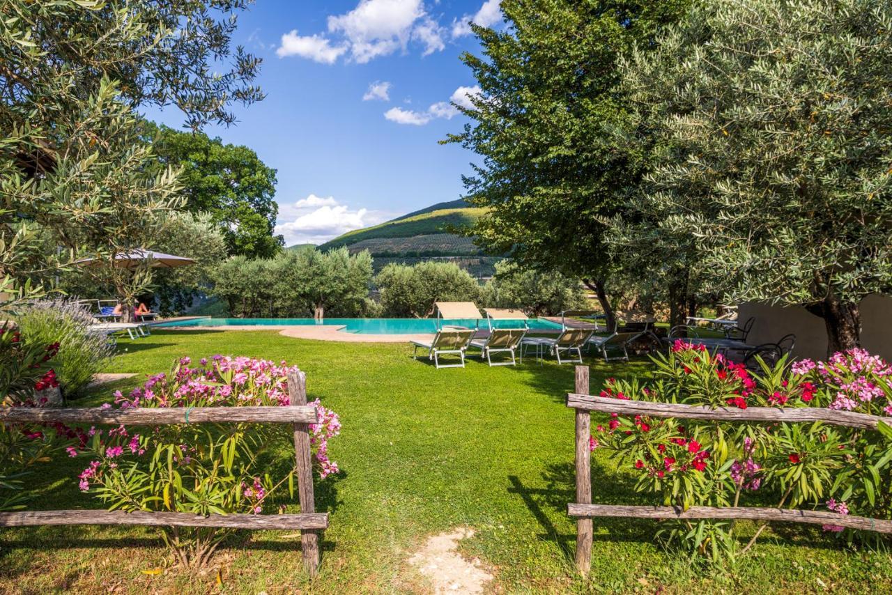 Agriturismo Le Vigne Foligno Exterior photo